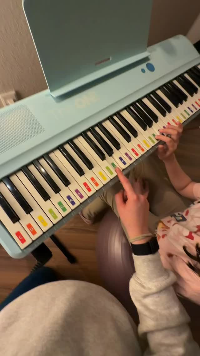 A parent told me:
“This is the first therapy my child actually looks forward to.”
Music therapy allows kids and adults to express things they sometimes can’t say with words.
Watching a child gain confidence through music is why I started Motive Music Therapy.
If you’re a parent wondering if this could help your child, send me a message or comment INFO and I’ll reach out 🩷🎶
#musictherapy #musictherapist