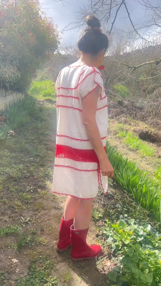 #printemps2026 #faitmain #mexique #huipil #byelote @lelandevie_soinsancestraux
N’attendez pas demain pour célébrer la vie😉 le soleil est dans vos cœurs 💕
By Elote reprend ses activités et vous invite à faire un tour sur le site www.byelote.com