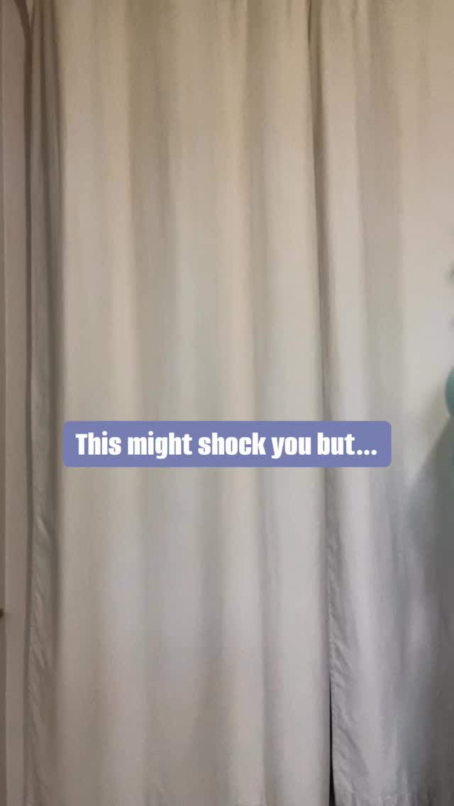 This might surprise some studio ownersā¦
But the studios with the strongest culture often arenāt the ones posting the most ā¼ļø
Theyāre not scrambling for content ideas every week.
Theyāre documenting what already exists inside their walls.
The way teachers correct dancers.
The way students support each other.
The way effort is celebrated.
The way growth actually looks in the studio room.
Thatās the difference between content marketing and culture marketing šš»
One is about staying visible.
The other is about showing families and dancers what it actually feels like to belong inside your studio š„
And when thatās clear, the content becomes easier.
Because youāre no longer chasing the algorithm.
Youāre communicating your culture.
And thatās what I call Culture & Vibe Marketing.
⨠If youāre a studio owner trying to translate your studioās culture into content, I share prompts and ideas for this inside my FREE Skool community (Movement x Marketing X Meaning). The link is in my bio.