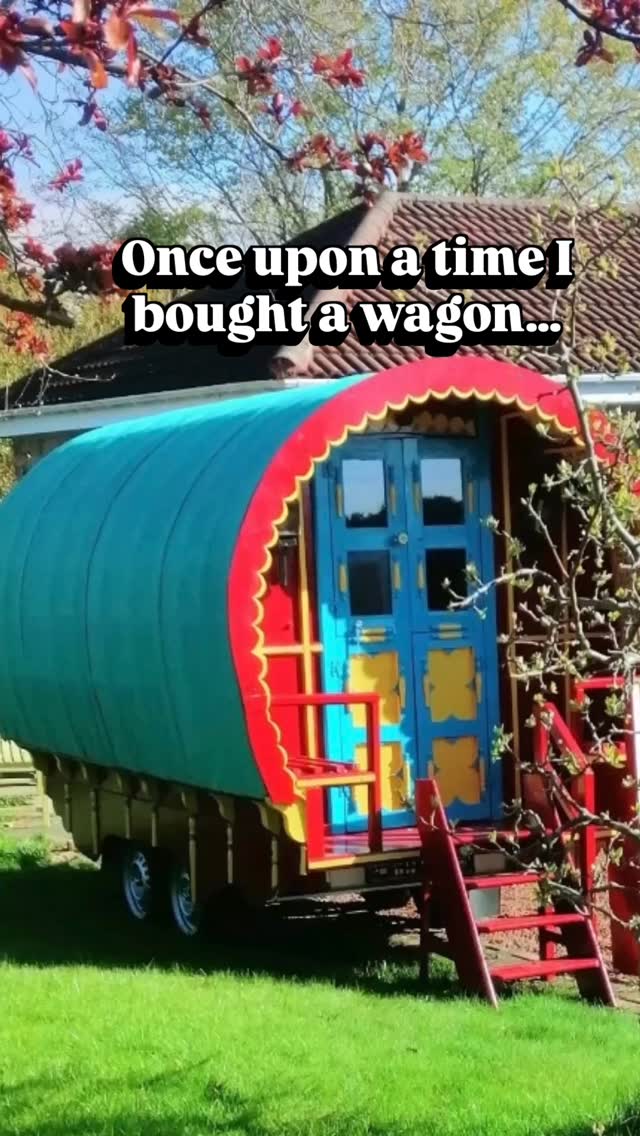 The wagon that launched a thousand colours…
My original idea for FuzzypegFolk was a travelling gypsy-style wagon decorated in bright colours, rose print, pompoms and crochet with toys and folk art for sale hanging from it’s rafters… sound familiar? Well, the wagon was a disaster! But it was a catalyst for everything that came next and inspired me to start a website and open a shop instead.
Read my new blog on the Tales page of my website ( link in bio) to find out more about how that first chapter led to what FuzzypegFolk is now.
Thank god for that rickety old wagon!
#gypsystyle #wagonproject #folkart #folkinspired