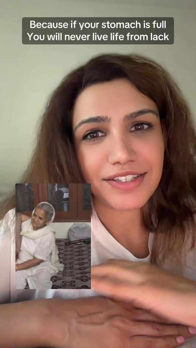 Because when you live life as if your stomach is already full, you are living in abundance.
Whereas majority of people are living life as if they are starving. So they not living in abundance. It’s always in lack.
Any desires from lack will always come with lessons.
Your purpose is to attract desires in by being in a bliss state. The desires that keep you spiritually, mentally, physically & emotionally healthy 💗
#punjaban #fyiシ゚viral #manifesting #howtomanifest #fyifact