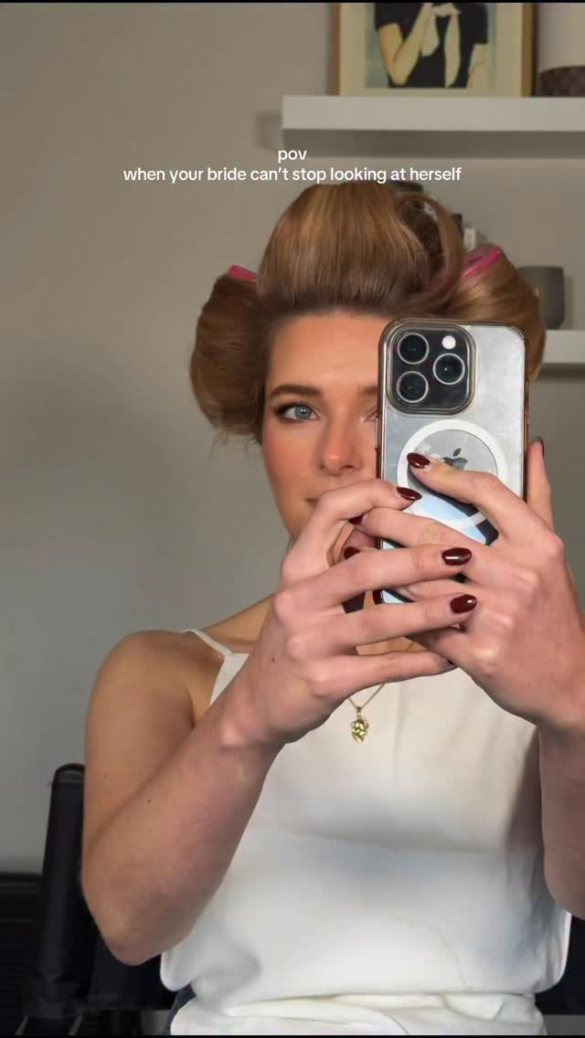 I think this says it all 🤍
Loved working with her beautiful face and creating this soft natural bridal glam 💕
Who wants the tutorial?
My beautiful model Arielle isn’t actually getting married but the reaction still says the same 🤍
•
•
•
•
•
•
Bridal makeup reveal - bride’s reaction to her makeup - belgian bridal makeup artist - makeup artist belgium
#bridalmakeup #bridalmakeupreveal #bridesreaction #softbridalmakeup #makeupartistbelgium