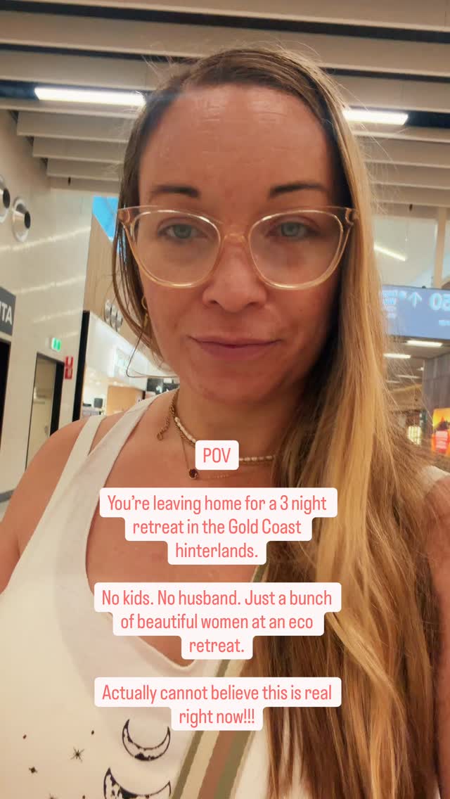 “Leaving on a jet plane ✈️ “
I’m off on a 3 night retreat to the beautiful @gymearetreat with @coreandfloorrestore and a bunch of my Evolve Mentorship sisters ✨✨
Now that I’m ready to go, here at the airport, I suddenly cannot believe this is actually happening!!
Bring on 4 days of relaxation, laughter, connection and sisterhood.
#motherhood #retreat #mumstimeout