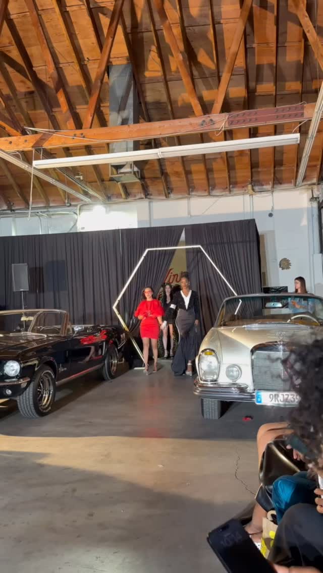 The fashion show was ELECTRIC.
Seeing my designs hit the runway never gets old, but the energy in that room… whew!
This collection did exactly what it was supposed to do, It made a statement.
Thank you to everyone who came out, supported, cheered, and showed love to my work.
More looks from the collection coming soon….
Production @oliventaclothing
Production manager @_nayeli_lux
Beauty director @normitap_grl
Runway Coordinator @fahteema.ervin
Head Admin @om_yogigirl production Assistant @kenziehensenofficial
Hosted by @tracyf4real
Location @hollywoodclassiccar
#Fashion #FashionShow