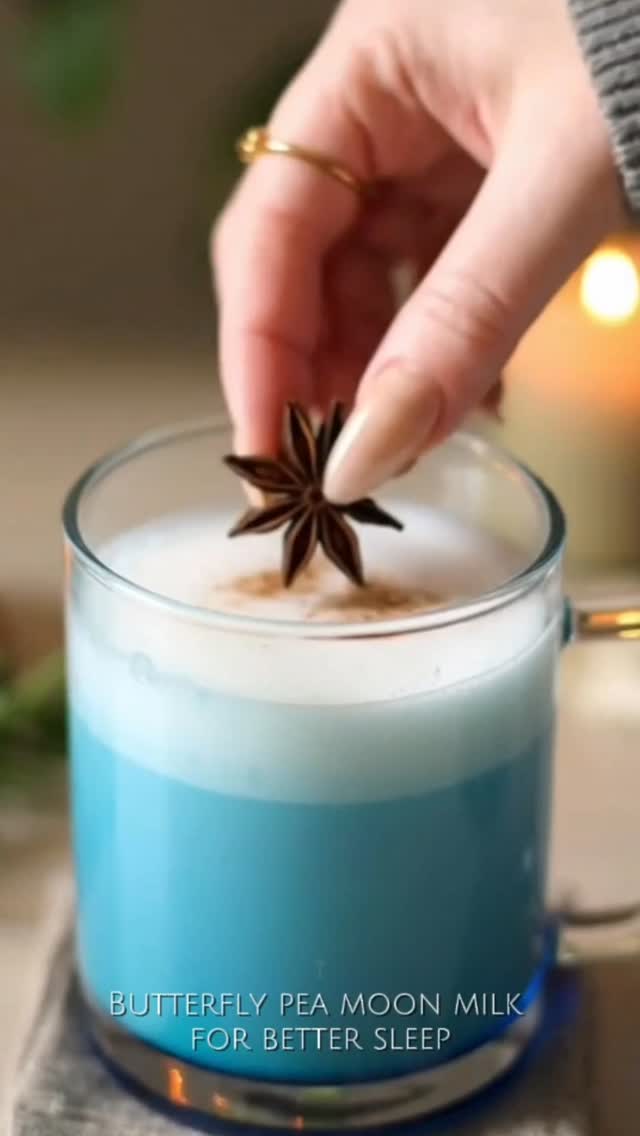 Ending the day with something gentle.
Butterfly pea moon milk
for calmer nights
and slower thoughts.
Sometimes self-care is just
a warm cup before sleep.
#ButterflyPea#MoonMilk#ButterflyPeaMoonMilk#NightRoutine#SleepRitualEveningRoutine