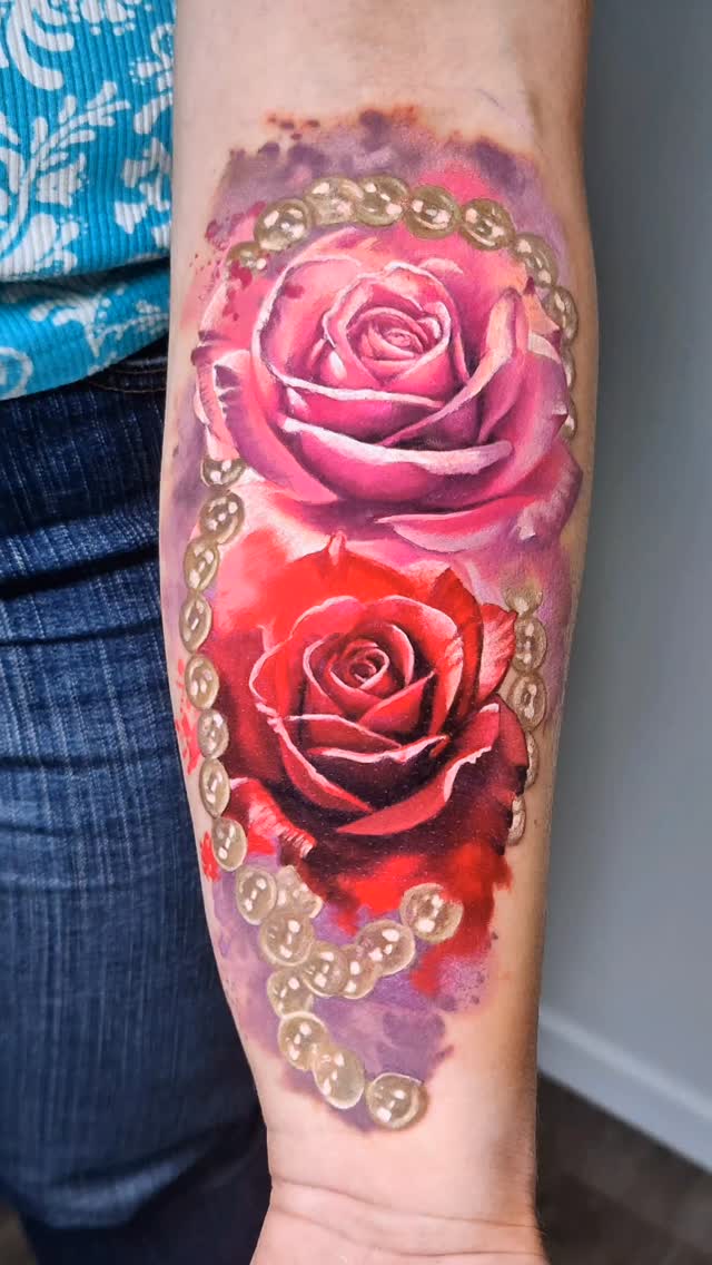 Roses and pearls for Stephanie who traveled from Canada. Flowers to represent her mum.
Thank you so much for your journey and good time.
Stay awesome!
.
..
.
@intenzetattooink @eztattooing @ghostlineapp @afterart.newzealand @inkpro_nz @fkirons @hustlebutterdeluxe #intenze #intenzeink #intenzeteam #afterart #ghostlineapp