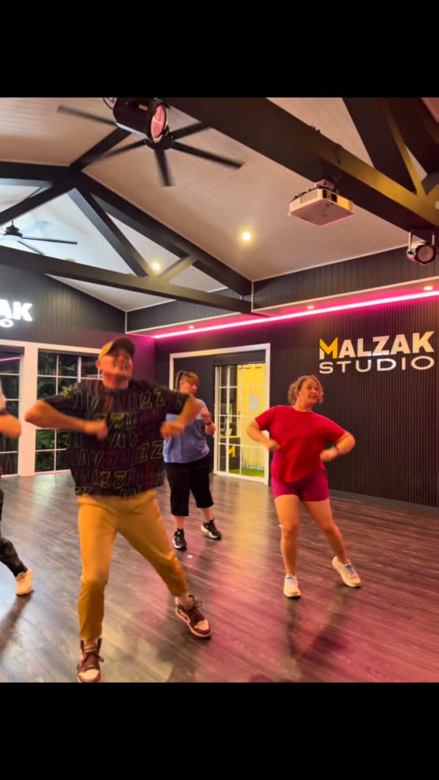 Get your Magic #suave Monday fix with Jamie 6:00pm #zumba at Malzak Dance Fitness Studio, Jindalee #brisbane
Book into a class Now
🔗 malzak.com.au/timetable
#dancefitness #malzakstudio