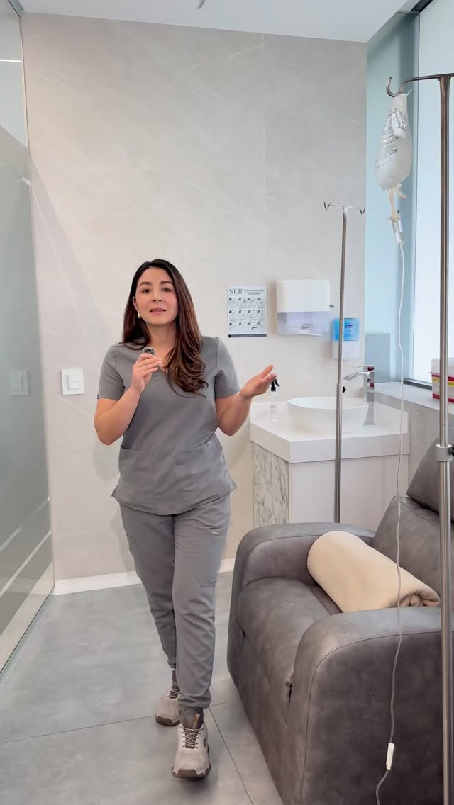Conoce el poder de nuestro suero dermatoestético.
Menos brotes.
Más equilibrio.
Más confianza en tu piel. ✨
Agenda tu sesión al link de nuestra biografía o visítanos en la 📍Autopista Norte #114-44 tercer piso, edificio Invention center-Bogotá