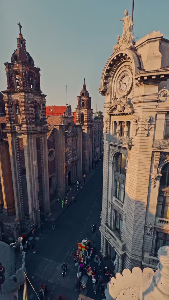 Una tarde en CDMX Centro Histórico 🇲🇽
The city hums with life — colorful markets, street musicians, and the aroma of fresh coffee fill the air.
Hidden courtyards, vibrant murals, and lively squares invite you to pause, explore, and linger.
Mexico City isn’t just a destination — it’s a feeling, a rhythm that stays with you long after you leave.
Link in bio to discover Mexico City 2026 Hosted Travel Experiences.
Marotta Travel
Mexico City
Bespoke Travel
Curated Itineraries