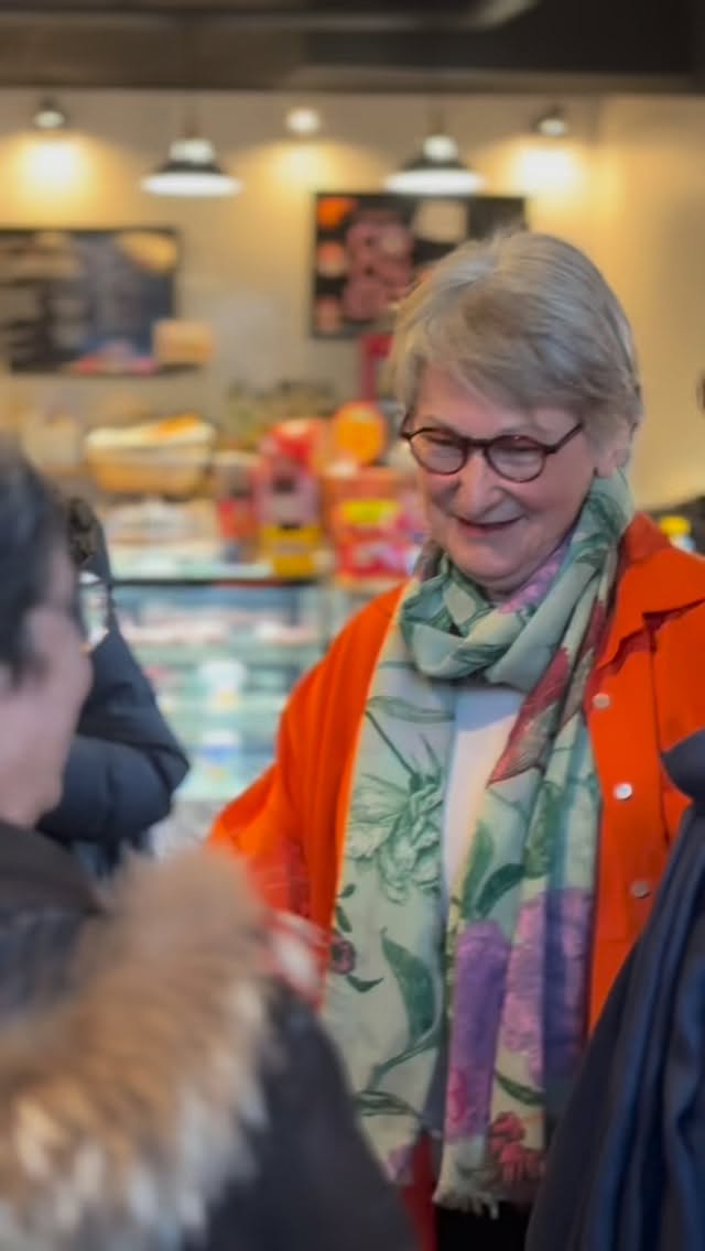 🍹 Retour sur notre dernier Apéro du Jeudi au Café Concept
Un grand merci à toutes celles et tous ceux qui sont venus nombreux partager ce dernier rendez-vous avec nous. Votre présence, votre énergie et votre intérêt pour l’avenir de Moissy ont fait de ces moments de véritables temps forts de la campagne.
Ces quatre Apéros du Jeudi ont été l’occasion de présenter notre projet, d’aborder des sujets essentiels pour notre ville et de prendre le temps d’être ensemble. Merci à chacune et chacun pour votre mobilisation et votre confiance tout au long de ces rencontres citoyennes.
🗳️ Dimanche 15 mars : #JeVoteLineMagne #JeVote2