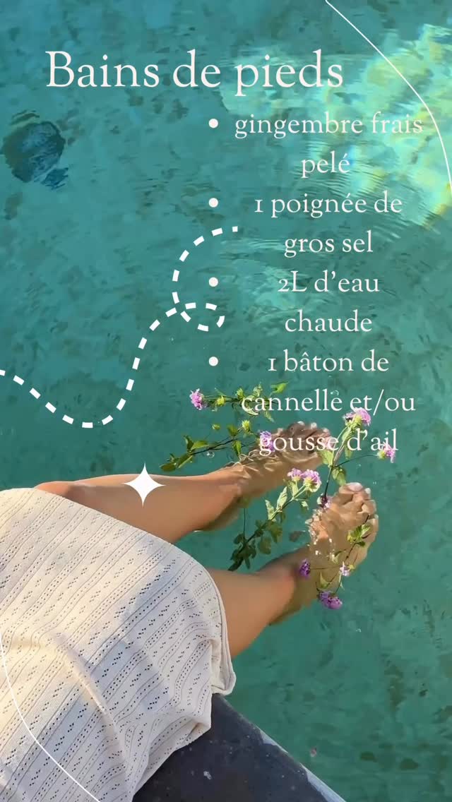Le soir avant le coucher.
On Baigne ses pieds 10 à 15 minutes dans de l’eau bien chaude. Puis on masse 5 à 10 minutes.
Le Gingembre va réchauffer et stimuler la circulation de l’énergie
Le sel stimule le rein
La Cannelle réchauffe
L’ail soutient le système défensif.
Ce rituel pendant 5 à 10 jours puis 1 à 3x/semaines.
