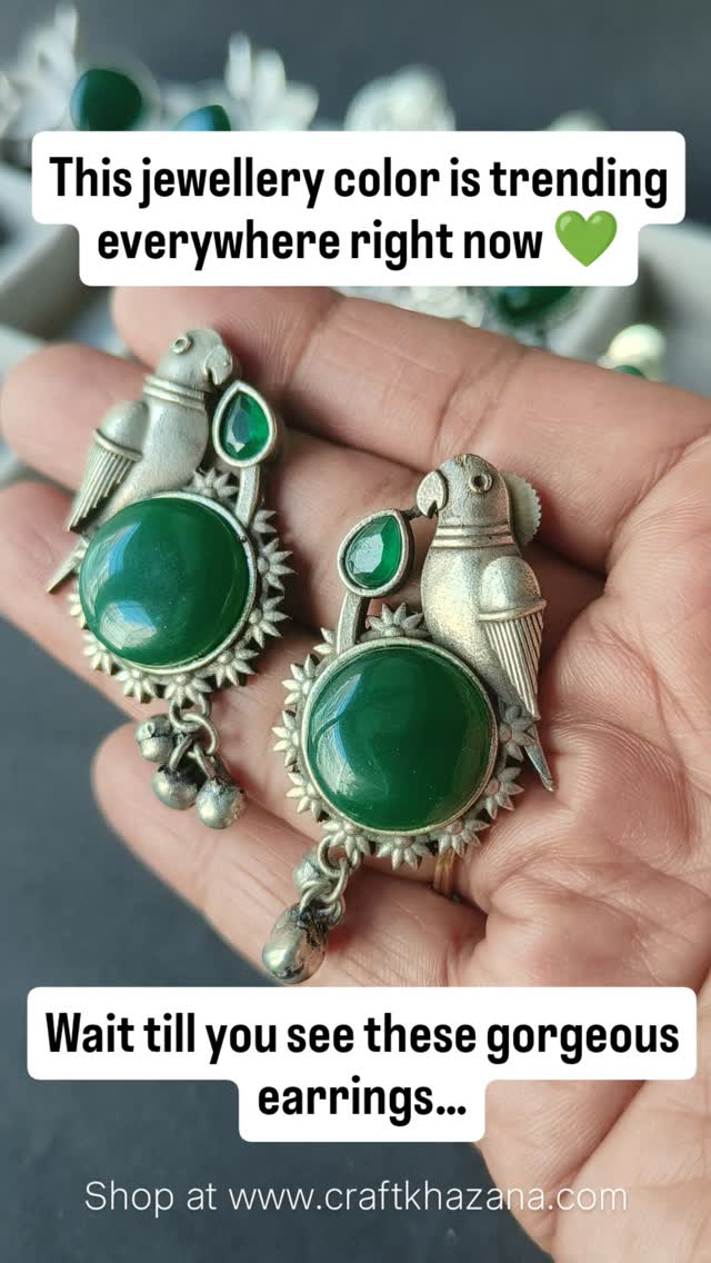 Emerald green is one of the most trending jewellery shades right now 💚
Elegant, rich and timeless — these earrings instantly elevate both ethnic and fusion outfits.
Curated designs • Single pieces only
Door delivery available 🚚
Gift packing available 🎁
Comment the design number to book or DM.
#emeraldgreen #trendingjewellery #craftkhazana #oxidisedearrings #statementearrings greenjewellery indianjewellery instajewellery jewellerylover craftkhazana handpickedjewellery