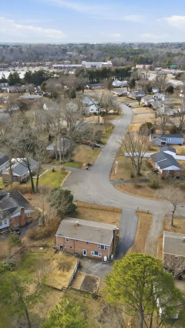 Some homes deserve more than just photos.
This FlowFrame by Beyond All Media brings 7352 Birch Ln, Mechanicsville to life — turning still images into a smooth cinematic preview.
Because great listings don’t just show a home.
They help buyers imagine living there.
What’s your favorite part of this home?
#beyondallmedia #flowframe #realestatemarketing
#listingmedia