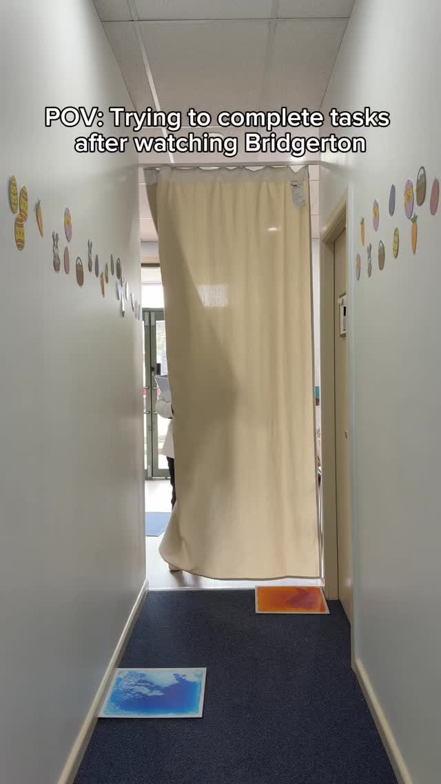 We’re all a little bit obsessed with Bridgerton at Bite & Babble 🪶🏰
#bridgerton #funny #speechpathology #narellan #team