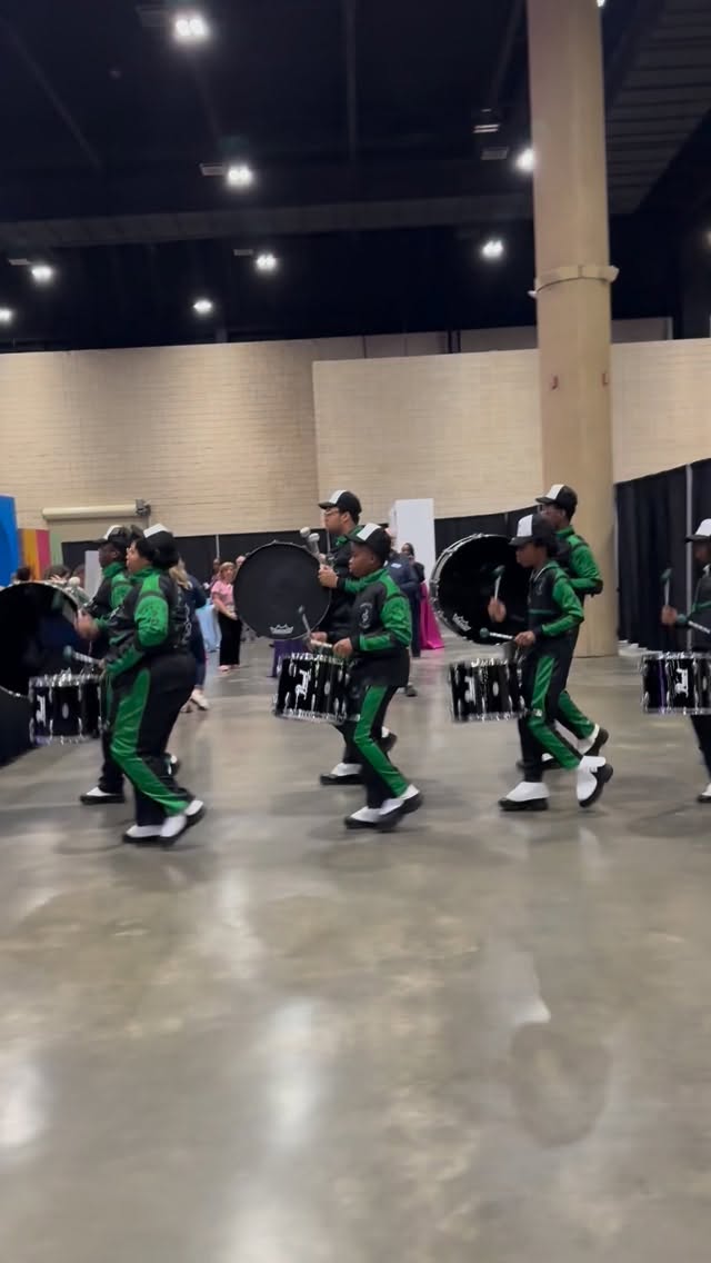 Guess who was invited to open the Rise 2026 Momentum Conference…..The Freestyle All-Stars Drumline! Super grateful! 💚🖤🥁 #rise2026