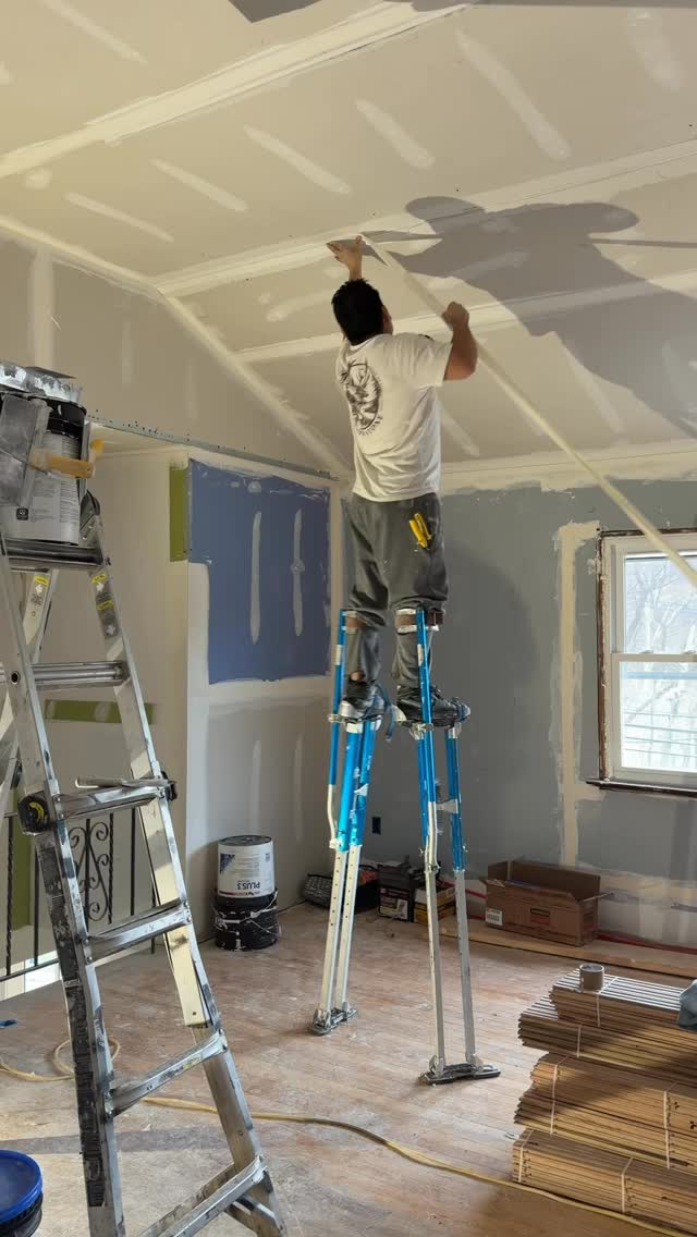 You don’t realize the dedication that goes into the renovation process. The parts you don’t see!🙌🏻
FOLLOW if you’d enjoy more of the backstage secrets of our renovations! #beforeandafter #homeimprovement #homeremodel #contractor