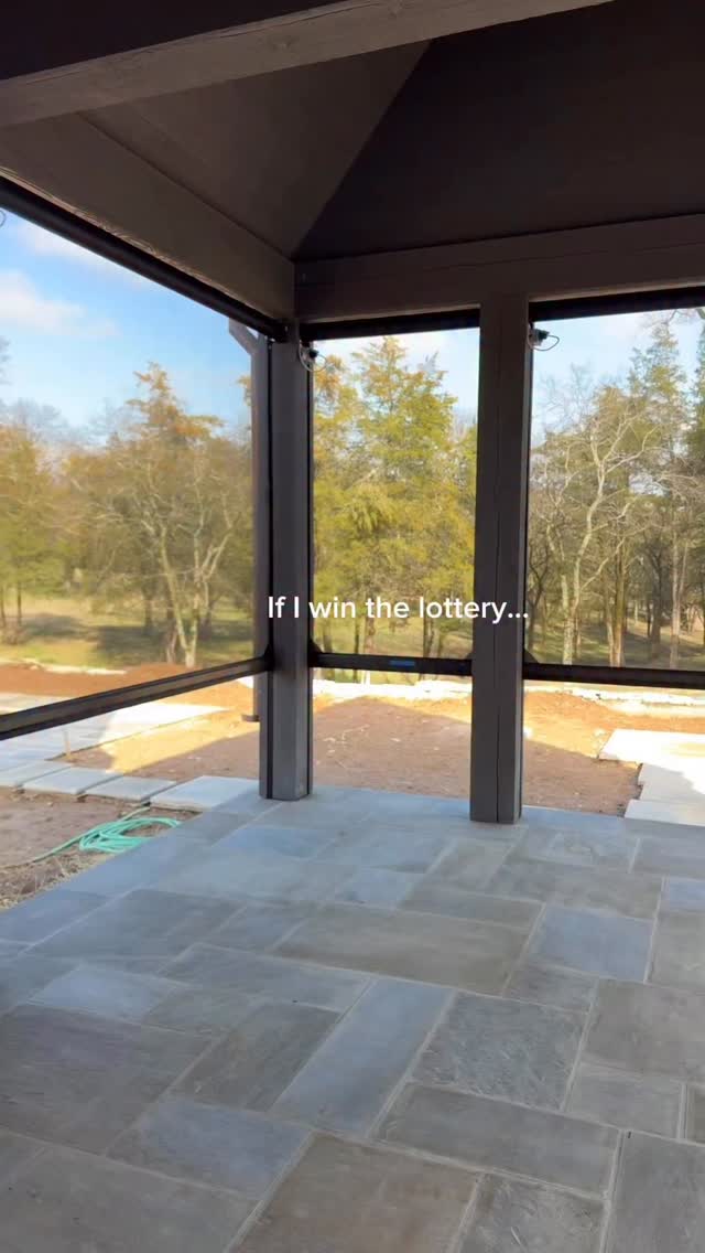 Clean. Quiet. Luxury outdoor living. And No Bugs. #luxuryvilla #luxuryhomes #luxurybarndominium #luxurynashville #luxuryrealestate
š Serving Estill Springs, Franklin, Jasper TN and surrounding
š 931-635-DOOR (3667)
š www.dakotadoor.com