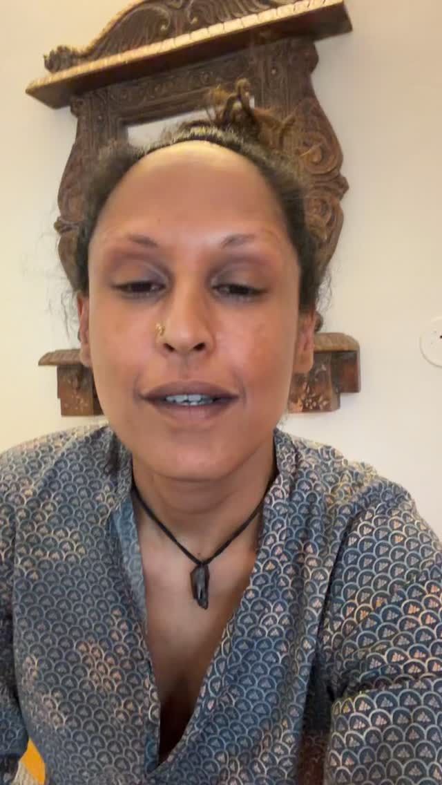 About what is in the way of Feminine Sovereignty : inner critics, impostor syndrome, addiction to perfection, which are the imprints of domination and patriarchy both in our feminine body and psyche.
These imprints are so ancient and very convenient for the dominators …
Now is the time of the resurrection of the Feminine with all of the abuses exposed.
Now, there is a collective momentum to support the uprooting of these limiting patriarchal voices.
Now is the time to
- call the ancient archetypal feminine forces, such as the potent universal Serpent
- apply somatic practices which are feminine oriented
- dive into your psyche with Sophia’s Wisdom
To restore the truth of your bones and Your Feminine Sovereignty
🐍 Tis the call of my upcoming 11 weeks online immersion, EROS INNOCENCE starting on May 16 - see bio
#femininewisdom #womenempowerment #wombwisdom #sacredfeminine #depthpsychology