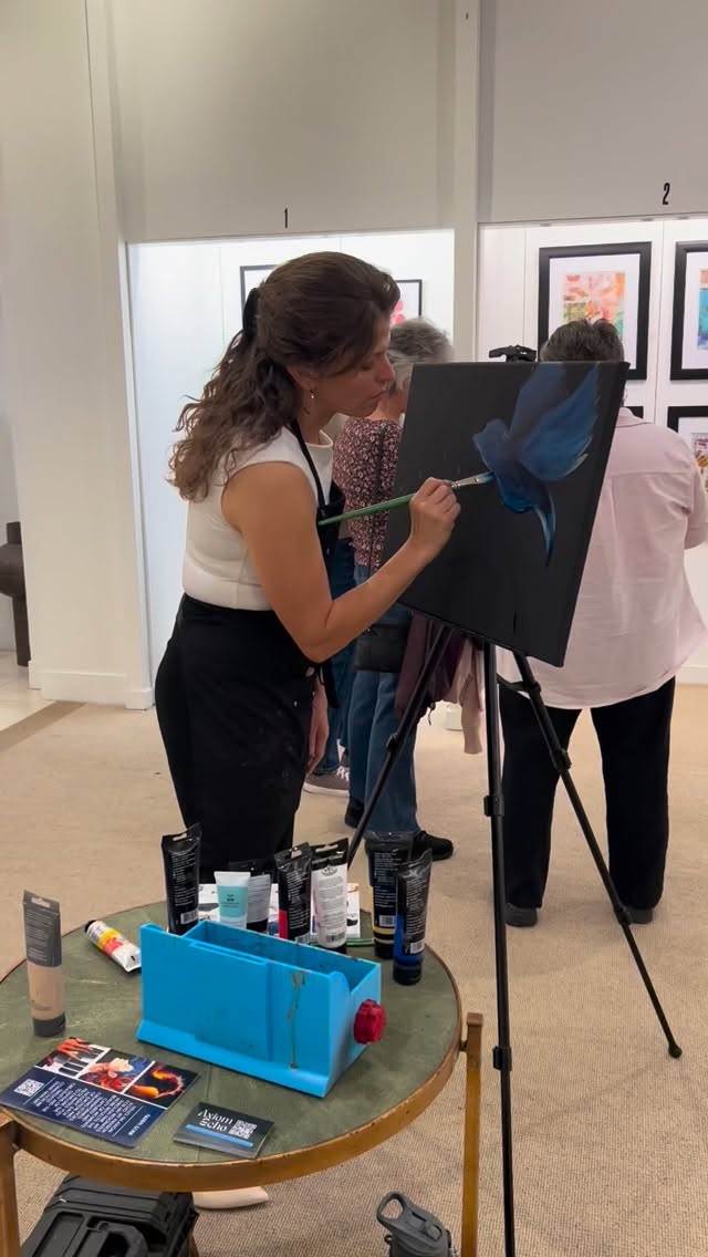 Huge thanks to the amazing crowd that joined us for Masters in Motion at Saks Fifth Avenue on Saturday! I’m so grateful for the incredible team and the 40+ St. Louis artists who helped make this such an unforgettable event. #spreadthearts #stlouisartists