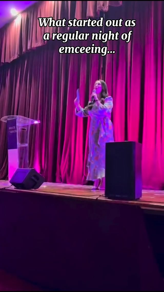 1 year ago today everything changed. I was just like you, a fan in the audience but knowing in my heart I was made for more. I decided that’s it. I am the only one standing in my way of big dreams. I started talking about being on stage with Shaindy, manifesting me introducing her, davening to Hashem to open up new channels for me and then seemingly, “out if the blue” it just happened. 1 year later not only did I get to introduce Shaindy who represents to me thinking big and the sky is the limit, I also got to attend her private rehearsal and I know there is so much more in store! Keep dreaming and don’t get in the way of your own dreams! #dreambig #dream #manifest #concert #emcee
