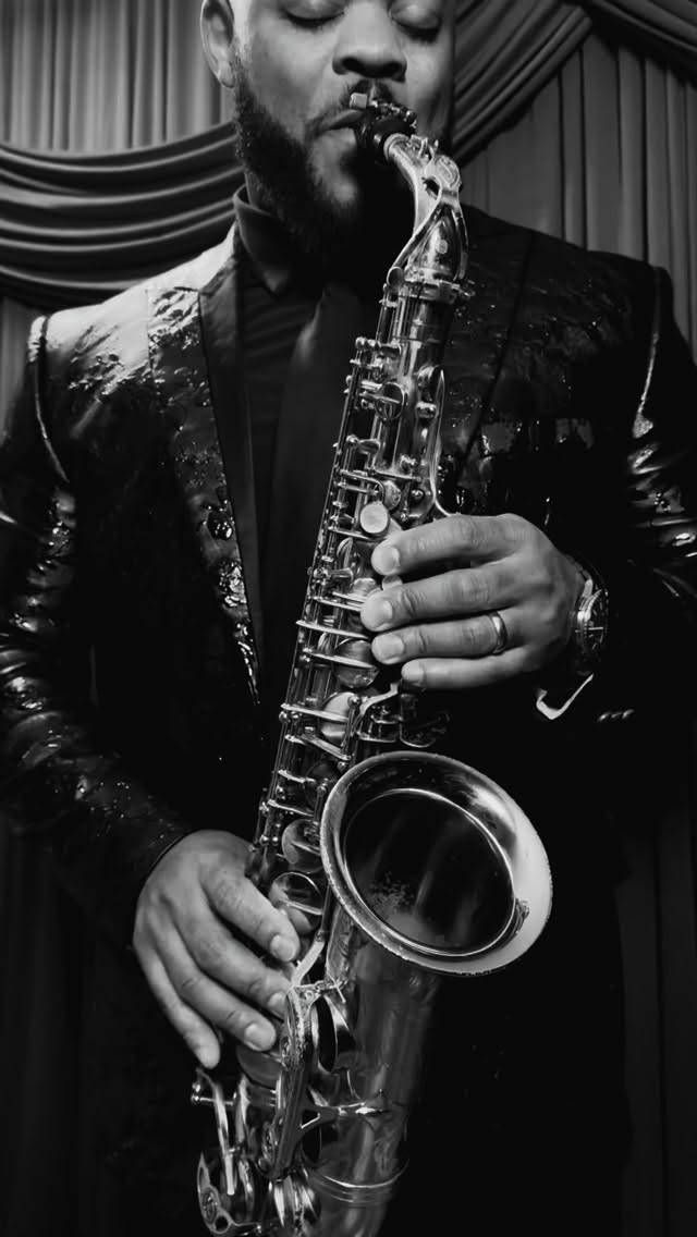 -Played with intention-
#livesax #liveweddingsax