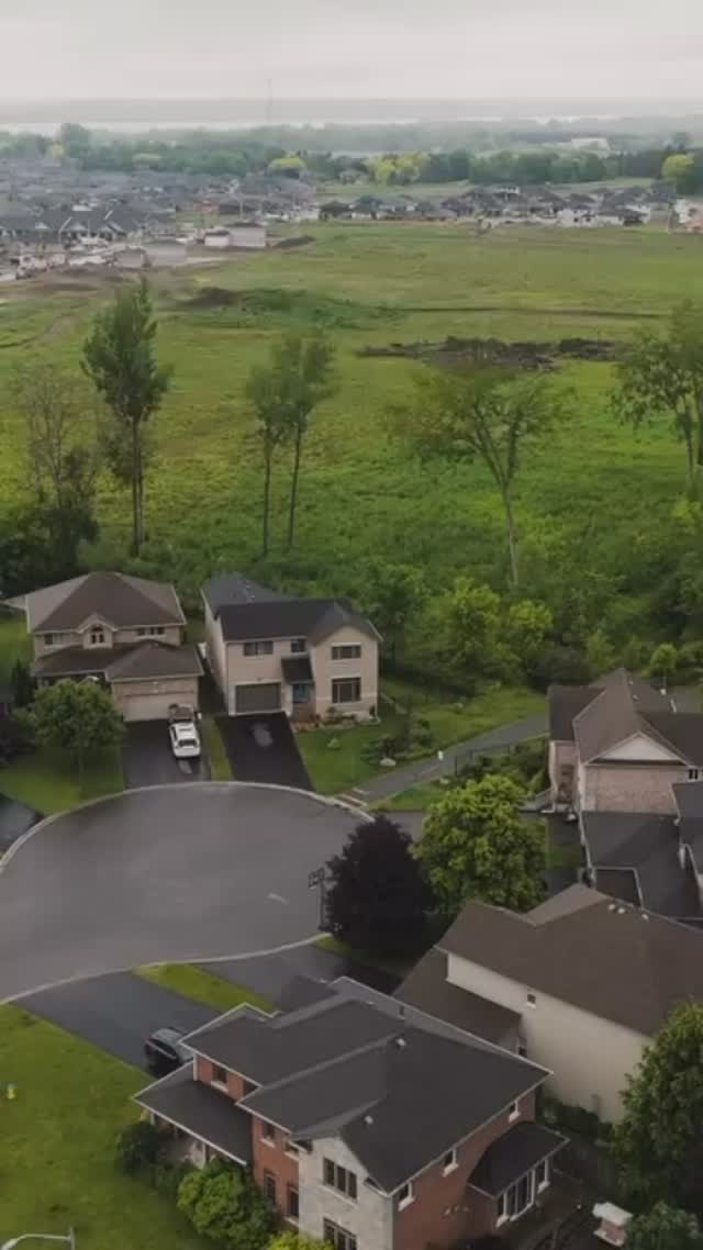 Day in the Life – West End Belleville. 🏡
Ever wonder what it feels like to live at 10 Meagher Crescent? Here’s a little peek into your perfect day in this family-friendly neighbourhood:
🕘 9:18am – Start your morning with a peaceful stroll along the Residence Trail, literally steps from your door.
☕ 10:40am – Coffee run to @popupsonthebay to grab a coffee from @shoppe.wavy .
🌿 1:34pm – Midday reset at Potter’s Creek Conservation Area – trails, trees, and fresh air.
💐 3:30pm – Pick up some blooms from Avondale Flowers for the kids’ teachers (they go to school just around the corner!).
🛝 4:46pm – After-school fun at Mary Anne Sills Park — swings, snacks, and sunshine.
🍽️ 6:00pm – End the day with dinner for the whole fam back at Pop-Ups — food trucks + water views = the best combo.
Life at 10 Meagher Cres is simple, sweet, and full of everything you love. 🏡💛
📍Now listed & ready to welcome you home!
👇 Know someone who’d love this neighbourhood vibe? Tag them below.
#realestateagent, #property, #forsale, #realtorlife, #househunting, luxury, dreamhome, interiordesign, luxuryrealestate,luxuryhomes, realestateinvesting,business, realestatelife, realestateinvestor, entrepreneur,sold, homesforsale, princeedwardcountyrealestate, bellevillerealestate, trentonrealestate, napaneerealestate, BOQrealestate, firsttimehomebuyer,RealEstateTalk, ontariarealestate,