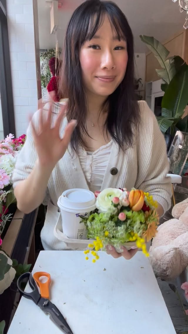 cute coffee holder diy for the start of spring!!
#luxluf #luxlufevents #nycflorist #flowerarrangement #coffee