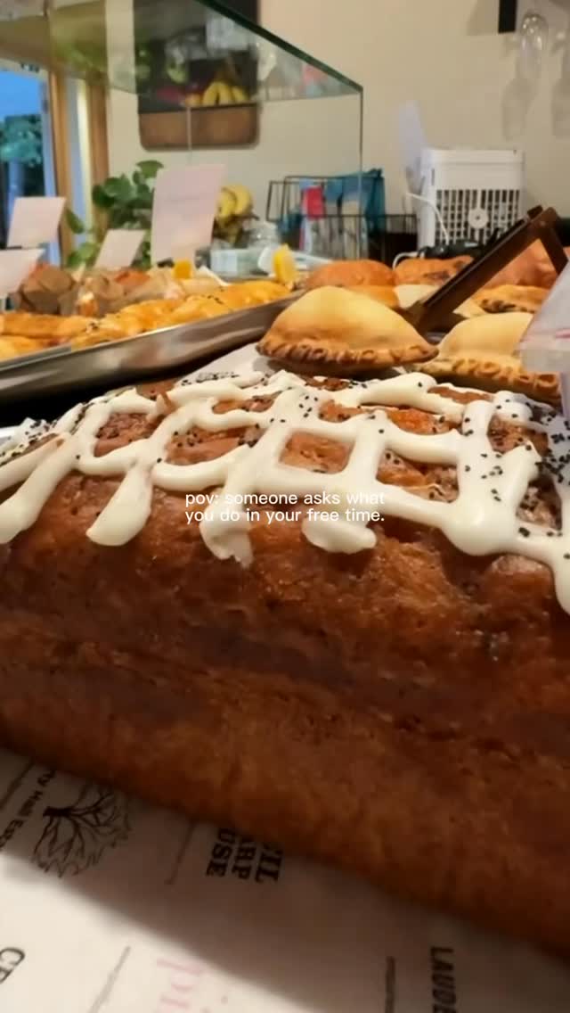 Someone: “What do you do in your free time?”
Us: coffee, cake and anything freshly baked at Pink ☕️✨
Find us at
@lauderdalehouse
@fortyhall
@cecilsharphouse
#coffeeshopcorners #northlondonfood #highgate #freshlybaked #londoncafe