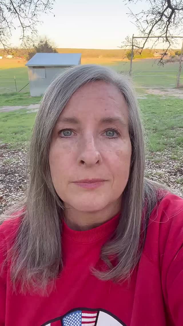 Have you ever slept all night and still woke up exhausted?
Many women think they just need more sleep.
But sometimes the tiredness isn’t physical.
Sometimes it’s emotional burnout. #lifestream #midlifewomen #womenover40