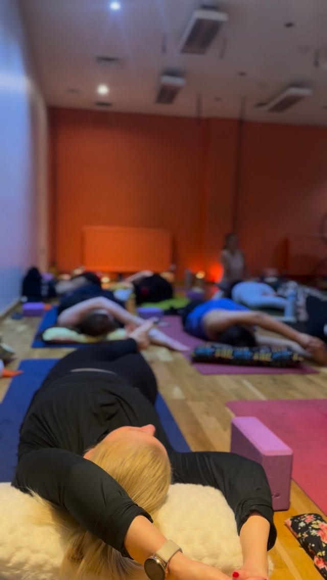 🌺 Spring Clean Yin Yoga with Sound Bath 🎶 .. ..
📅 Sunday April 19th
⏰ 10-12pm
This is already our 3rd rejuvenating workshop of 2026..
@paulajahlberg & @kwali_kundalinitemple will be helping us cleanse the mind and body to help us let go of winter so we can welcome spring .. .. 🌞 💐
Studio owner, @paulajahlberg will guide you through a refreshing Yin yoga sequence, while the incredible @kwali_kundalinitemple delivers a mesmerizing sound healing experience to help you rest and digest your practice.. ..
Every one of our previous events has sold out, so be sure to book early to secure your spot .. ..
£25 per mat space
🔗 Booking Link : www.wellbeing-warehouse.com
http://www.wellbeing-warehouse.com
See you there .. .. 🪄 ✨ 🎶 🙏🏽
#suffolkyogastudio#soundbath#soundhealing#soundmindsoundbody