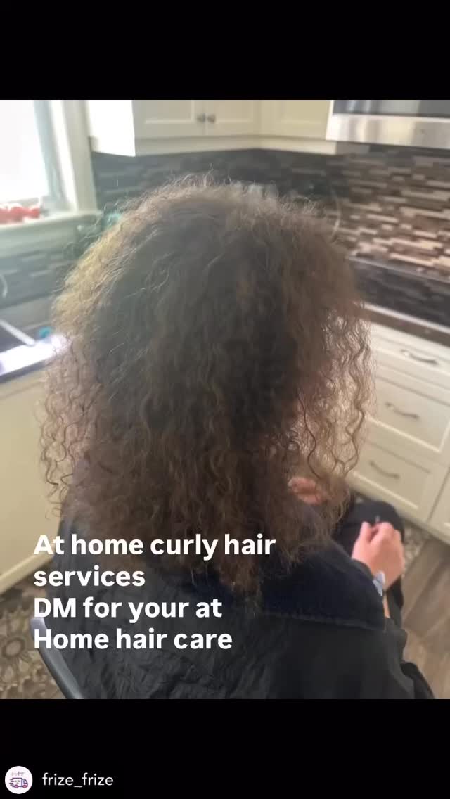 ✨ Ottawa At-Home Curly Hair Care ✨
No need to leave your house, I bring the salon experience to you! From treatments to styling, I care for your curls while you relax in the comfort of your own home.
.
.
#frizé_frizé #frize_frize #Hairproduct #naturalhair #ottawamobilehairstylist