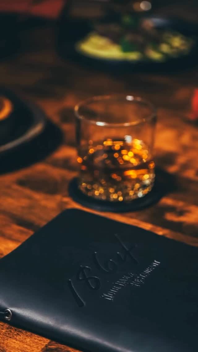 🕯️When the lights dim, the night begins at 1864 Noir Bar.
Our talented chefs and mixologists are always crafting something new just for you 🍸🍽️
Make your reservation today!
#downtownbozeman #est1864bzn #bozemanbars #bozemanrestaurants #bozemaneats
