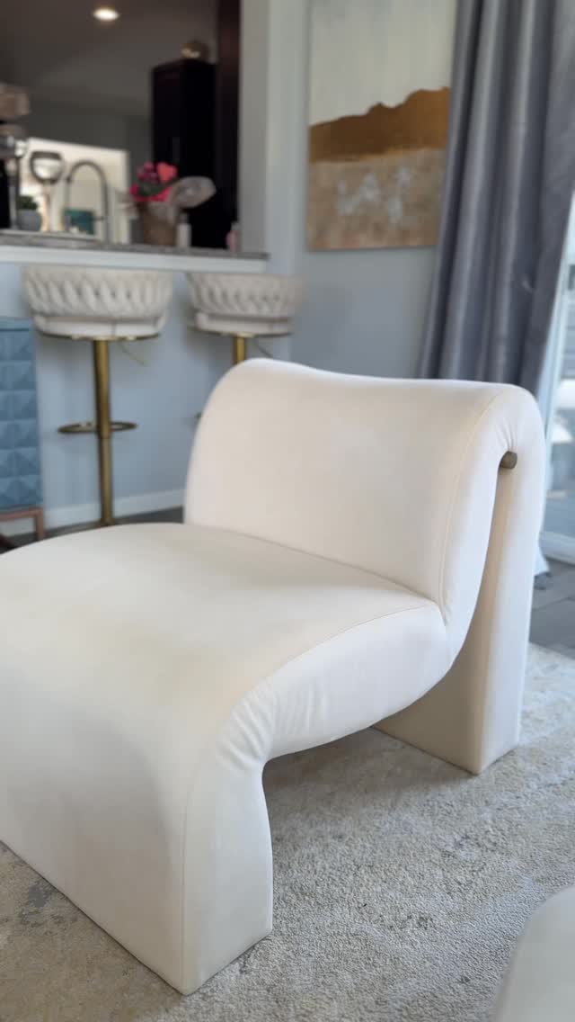 My new sunroom chairs from @zgallerie arrived with white glove delivery service and they handled everything from placement to cleanup. No setup required.
And the velvet is absolutely stunning!
Comment “chairs” for a link sent directly to your inbox 📥
Use code HJ05 at checkout for an additional discount.
The full sunroom styling is coming next. Stay tuned.