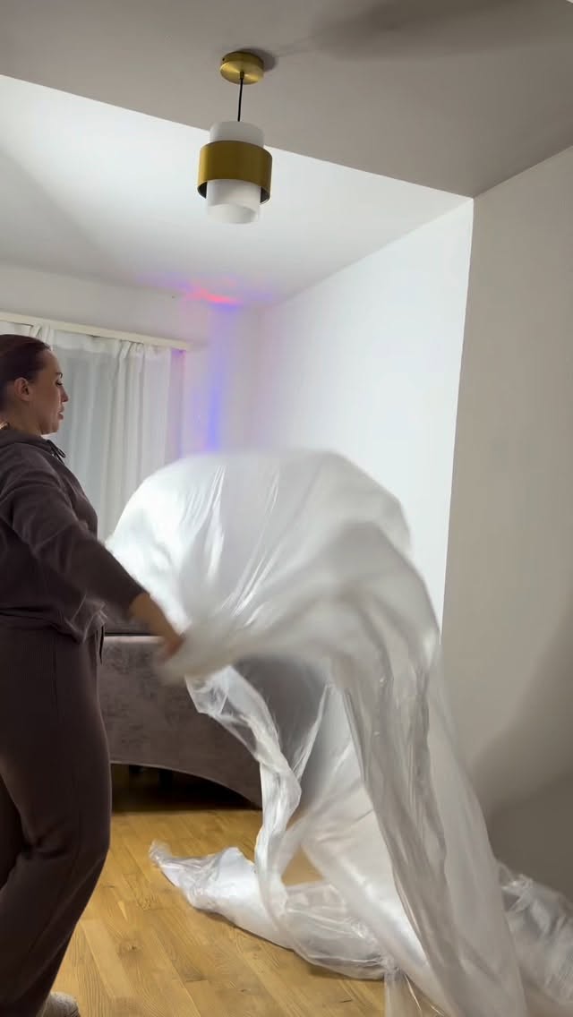 My studio lasted exactly a few weeks before the next makeover idea appeared. 😅
New wall color.
New lamps.
Smarter storage coming soon.
Step by step the vision is coming together — even if my patience sometimes isn’t.
Follow for part 2 to see the color… and whether it was a mistake or a glow-up. 👀
#homestudio #studioupdate #creativeprocess #studioinprogress #contentcreator