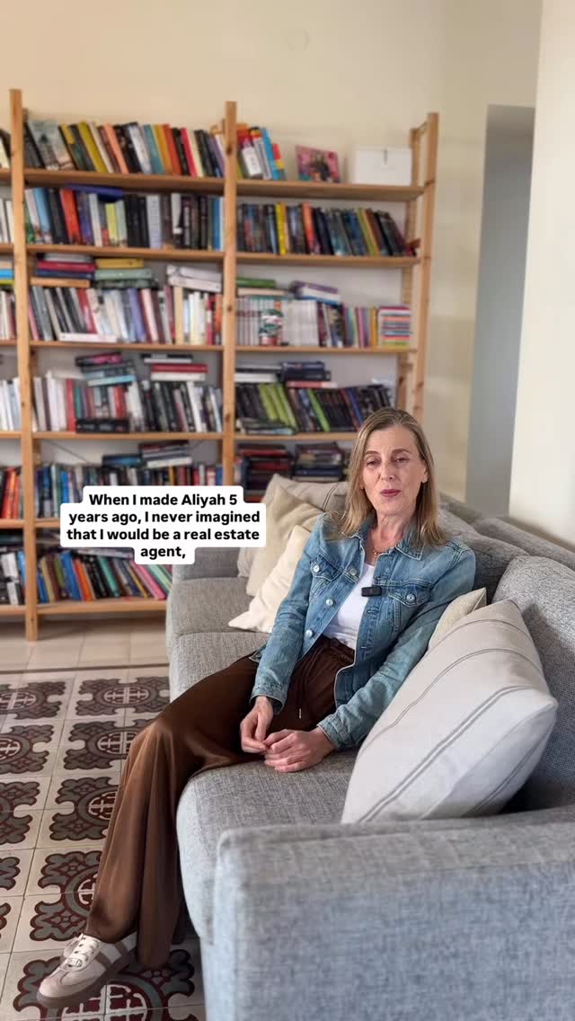 This is your chance to own a one of a kind home in Zichron Yaakov’s historic Moshava neighborhood!
If you are looking for an elegant home with distinctive architecture, original flooring, and a sense of openness thanks to its high ceilings that fill the interiors with natural light, you won’t find a more perfect fit than this.
The main bedroom features a balcony with a stunning sea view.
It also offers a spacious and usable garden, ideal for hosting, relaxing, or enjoying the gentle mountain breeze.
DM us to schedule your tour!
Agent: @kathymlynarz, license 3252951