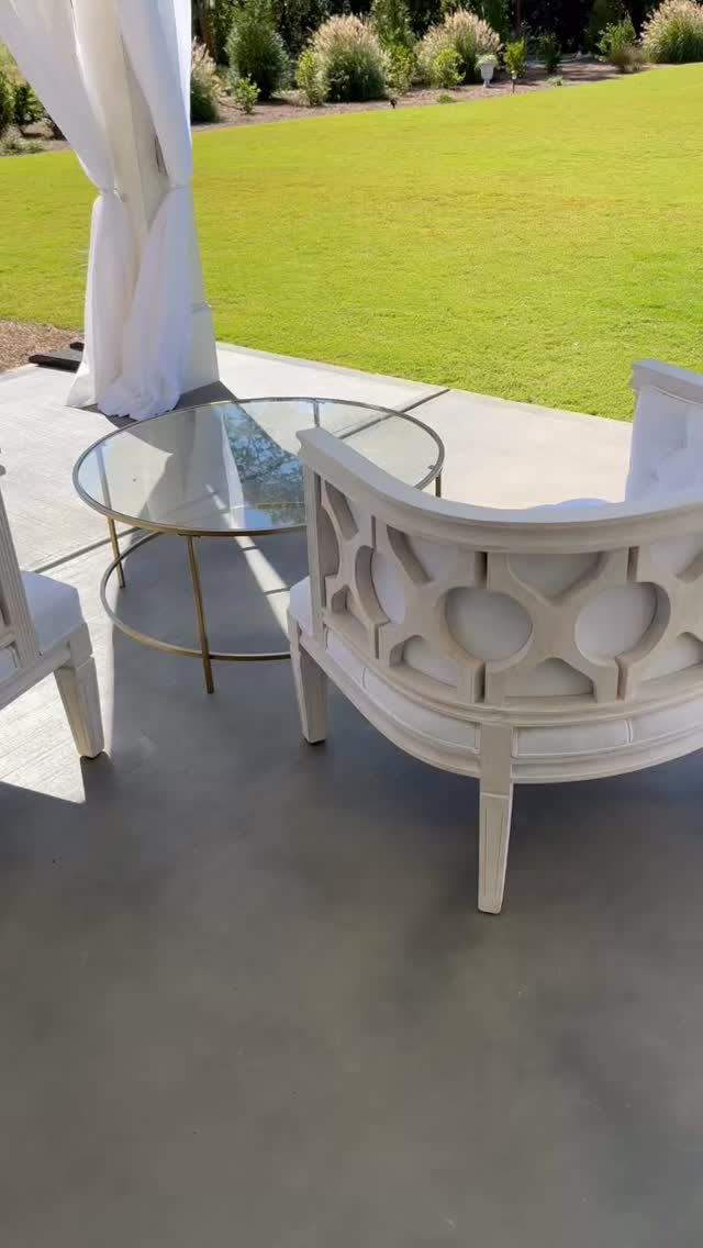 Lounge seating available for rent #partyrentalsatlanta #eventrentalsatlanta #luxuryrentalsatlanta #georgiaeventrentals #georgiapartyrentals