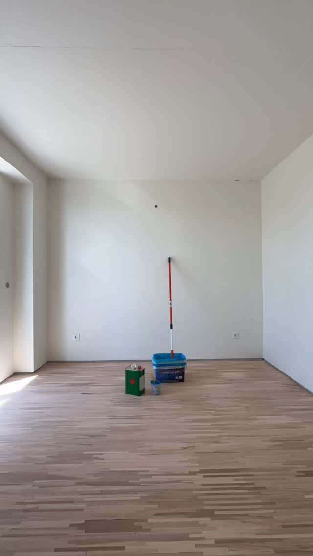 Madeira protegida, equipa protegida! 😄🪵
Hoje foi dia de aplicar Xylophene — produto que protege a madeira contra caruncho, térmitas e fungos, ajudando a manter tudo firme por muitos anos.
E claro: EPIs sempre! 🧤😷
Porque trabalho bem feito também é trabalho feito com segurança.
…
Protected wood, protected team! 😄🪵
Today was the day to apply Xylophene — a product that protects wood against woodworm, termites, and fungi, helping to keep everything strong for many years.
And of course: PPE always! 🧤😷
Because a job well done is also a job done safely.
#epi #obrasportugal #tratamentomadeira #xylophene #segurançanotrabalho