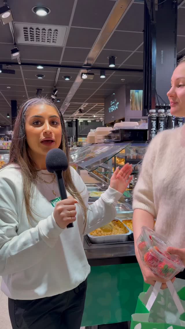 2 NYHETER lanseras IMORGON! 🧑🏼🍳💥 kommentera dina gissningar här 👇🏼 och VINN 10 MATLÅDOR 😍
Nya matlådorna finns på plats imorgon hos @ica_alvikstorg 🥳
-
#fyp #lunch #matlåda