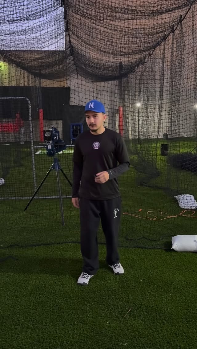 MEET THE COACHES! ⚾️👏🏻