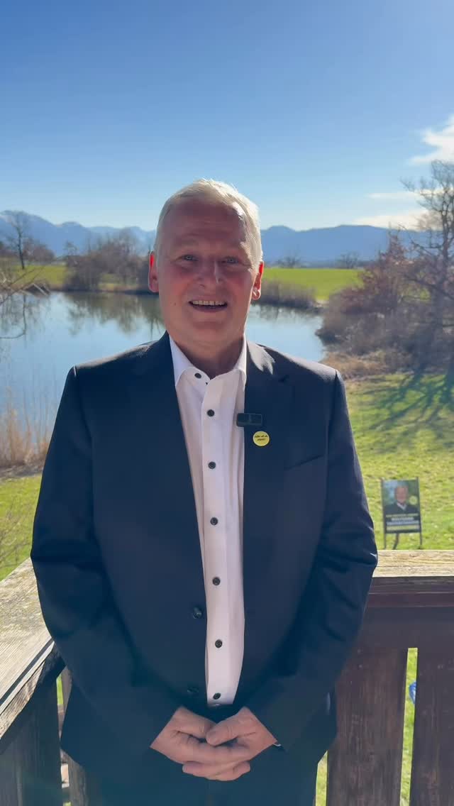 Herzlichen Dank für euer Vertrauen und eure Unterstützung in den vergangenen Wochen. Wir ziehen als zweitstärkste Fraktion in den Kreistag ein! 🙌🏽
Ich bitte euch: geht am 22.03. noch einmal zur Wahl. Demokratie braucht jede Stimme! Danke 🙏🏼