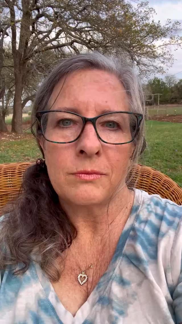 Burnout doesn’t always look dramatic. Sometimes it just looks like a mind that never gets to rest. #lifestream #burnout #midlife #womenover40