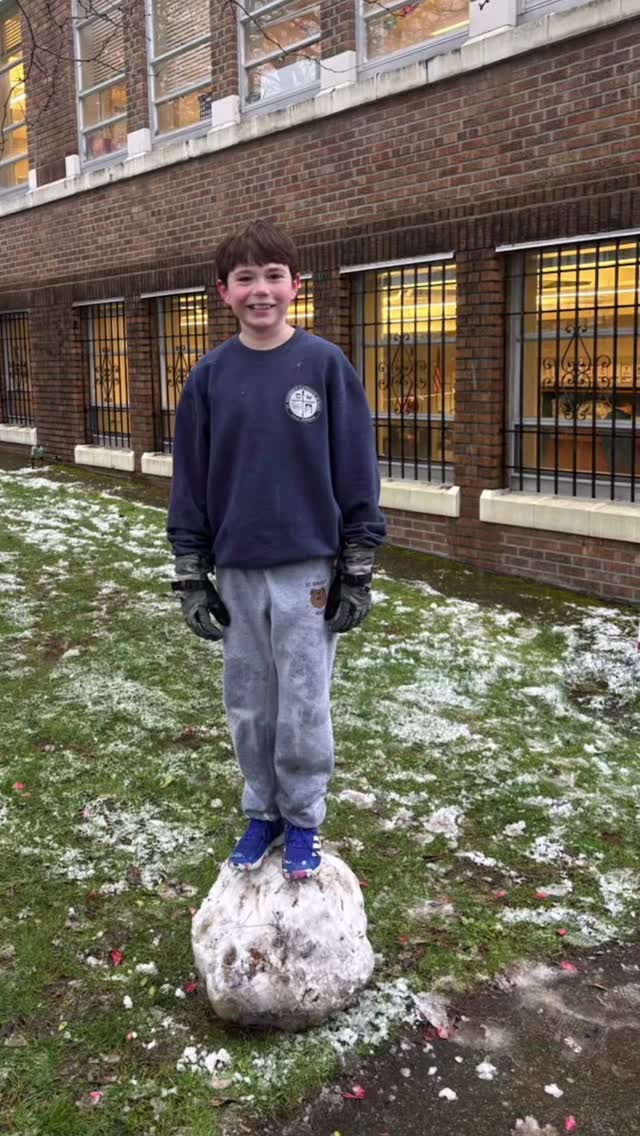 Just a sprinkle of snow, but enough for endless giggles, and snowy fun! ❄️❄️🤍