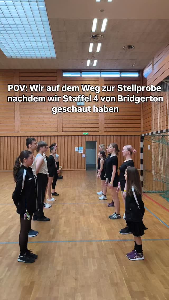 Wir auf dem Weg zur Stellprobe in Mannheim nachdem wir Staffel 4 von Bridgerton geschaut haben💃
#bridgerton #dance #formation #hyacinth #turnier