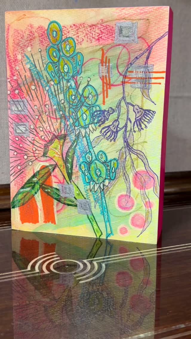 This sweet little custom piece was sent out to a collector and close pal in Michigan this week. I know she will appreciate the personal touches I added on the back, just for her! #detroit #detroitart #vermontartist #womenartists #floralart