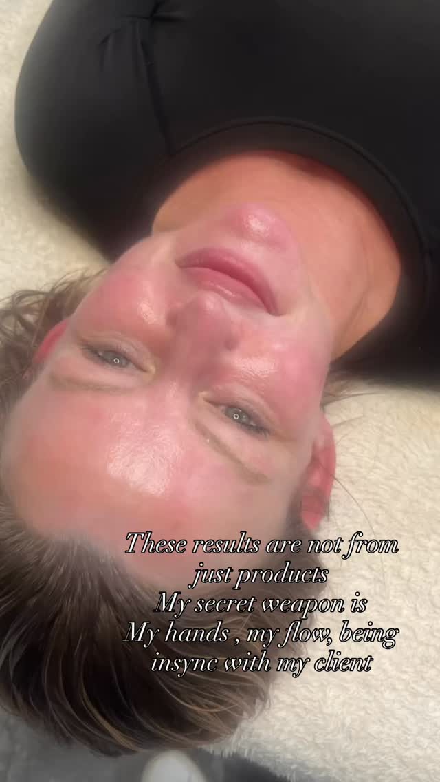 When your nervous system relaxes due to my environment your skin response is incredible
I don’t follow protocols, I listen and hear what each client needs. One may think they need advance treatments but then realise the impact and how their body responds , resetting the stress levels, shutting away from the noise of life , feeling safe .
Skin isn’t just skin it’s the whole working of you as a person.
Are you ready to experience facials like no other , blended rhythmic massage, detox, neck, scalp and release flows
Dm and I will guide you to your best treatment
Anna ❤️
#leightonbuzzard #leightonbuzzardfacials #nervoussystem #facemassage #noonaesthetics