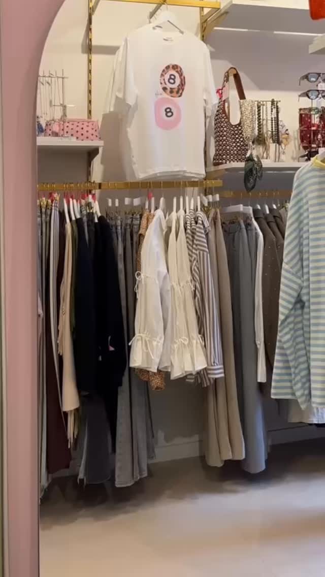 De streepjes trend is here to stay 🥰
Longsleeve of short sleeve?