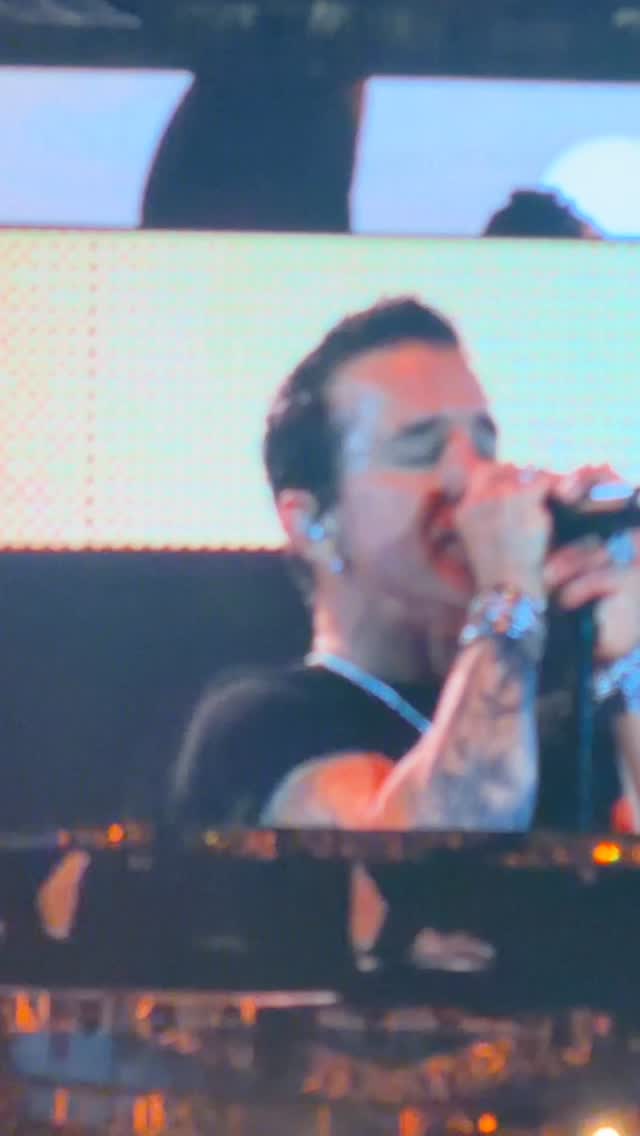 It was a biblical experience seeing @officialcreedpage for the first time tonight. 🙌