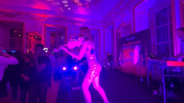What a party at @palaisliechtenstein for @scarlett_entertainment and @sugaroffice_artistagency_shows ! 🔥🫶🏽
.
.
#sugarsky #vienna #partyband #evententertainment #music