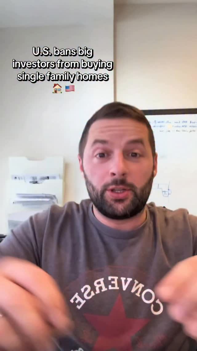 The US just passed the biggest housing bill in 30 years. It bans large investors from buying single-family homes. And it could send billions in capital straight into the Canadian market. 🇺🇸🇨🇦