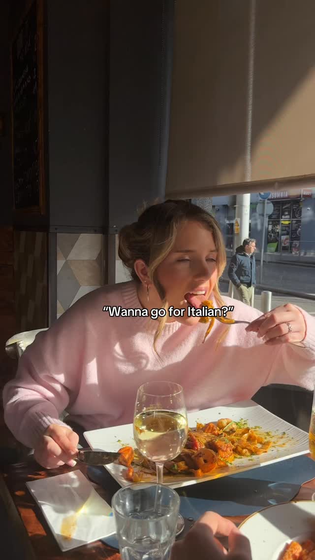 Midweek pasta and wine in Dublin just makes sense 🍝🍷#dublinfood #ilfornaio #IFSC #italianfood #dublincity